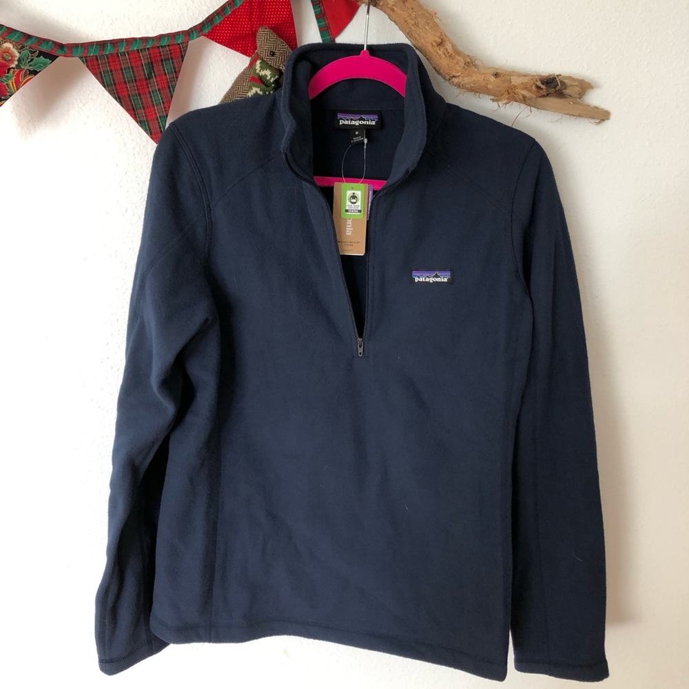 Navy blue Patagonia micro d 1/4 zip sweater